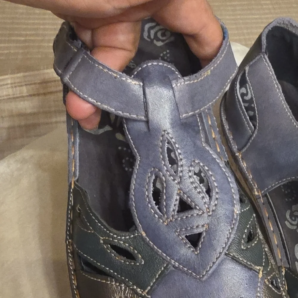 Propet Dark Blue and Silver Leather Sandals NWOT - Picture 8 of 15